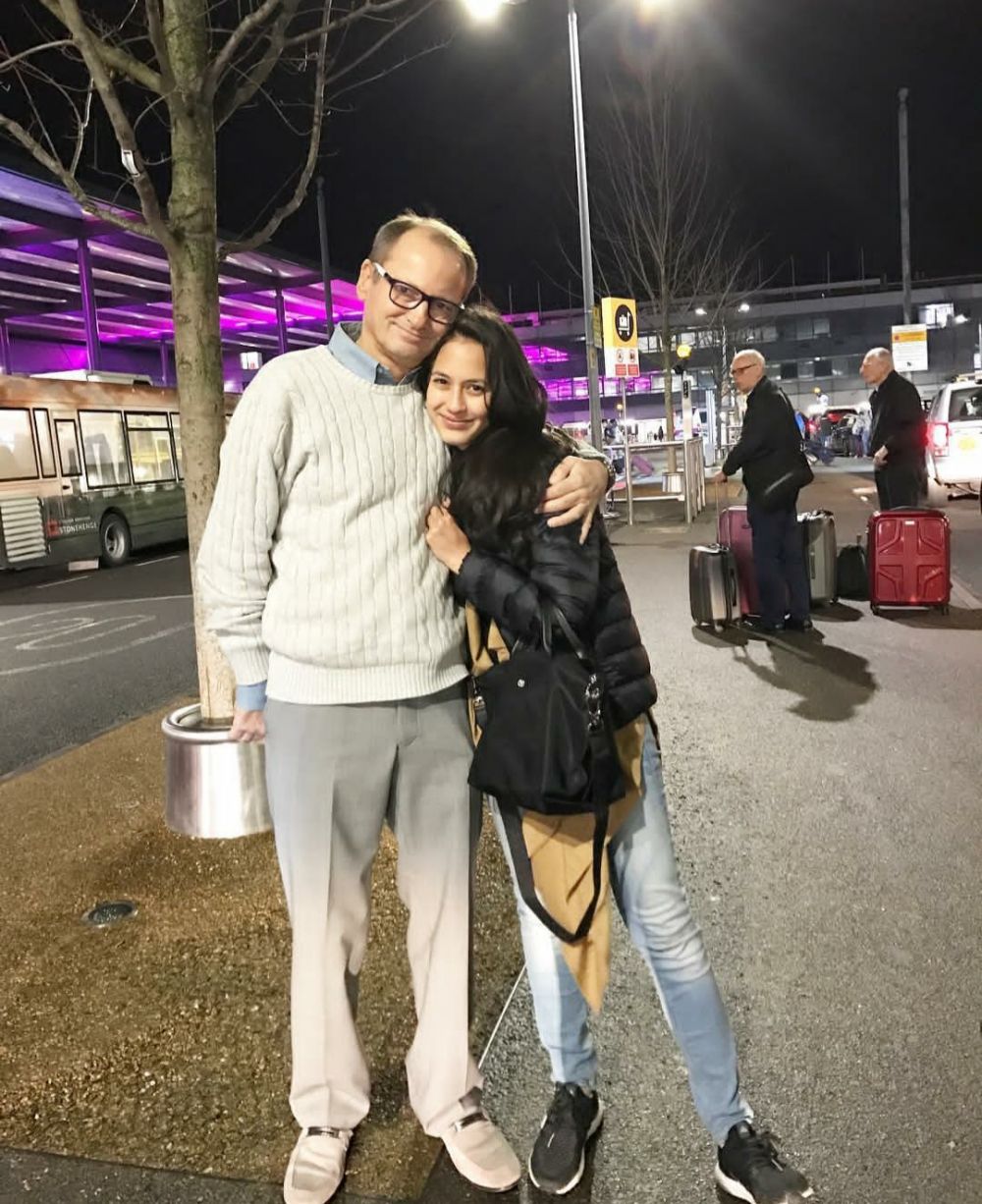 Potret kedekatan 16 seleb cantik dan ayah bulenya, so sweet banget