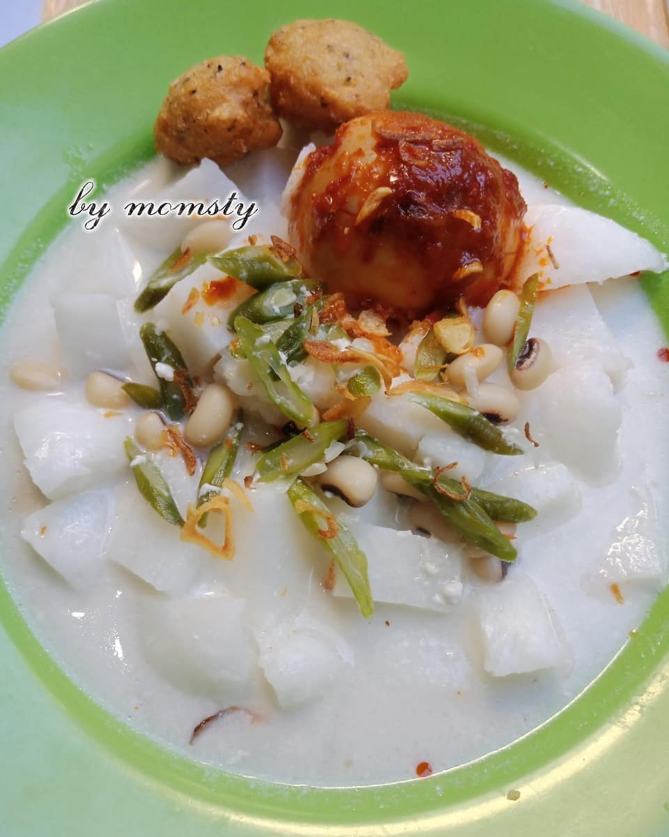 12 Resep makanan yang cocok disantap bareng ketupat, bikin kenyang