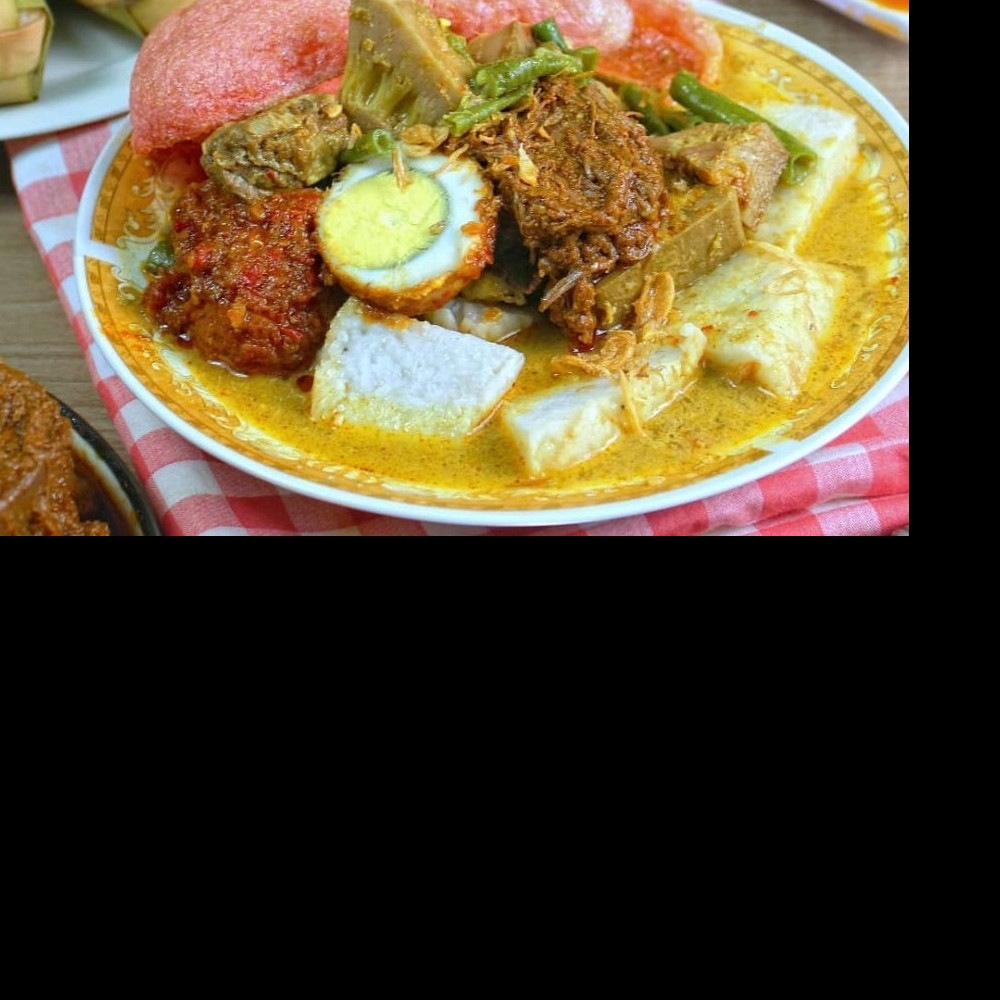 12 Resep makanan yang cocok disantap bareng ketupat, bikin kenyang