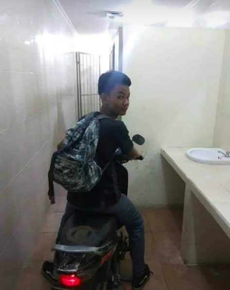 15 Kelakuan lucu cowok kurang kerjaan pas di luar rumah ini kocak abis