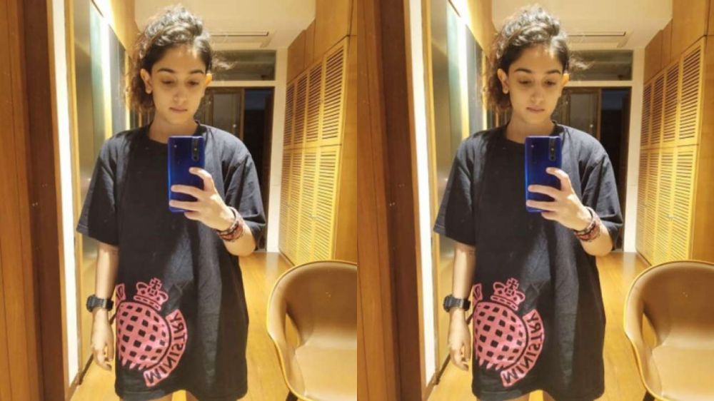 7 Potret apartemen Aamir Khan, ruang makannya sederhana