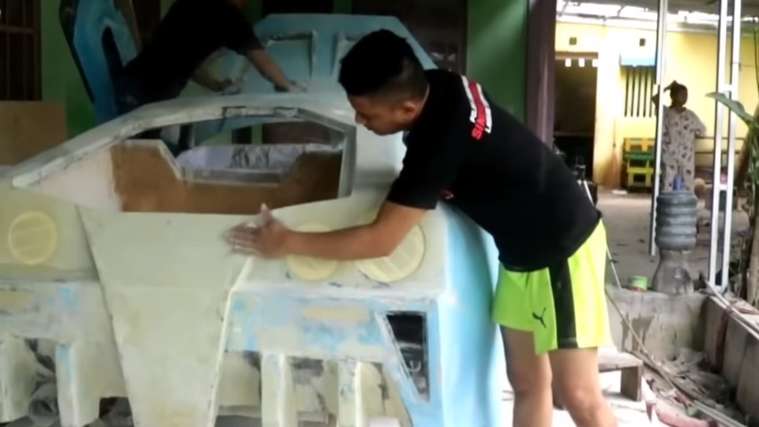 Potret mobil sport Brigadir Ian Aditya Youtube/IAN BAPONTAR Potret mobil sport Brigadir Ian Aditya Youtube/IAN BAPONTAR