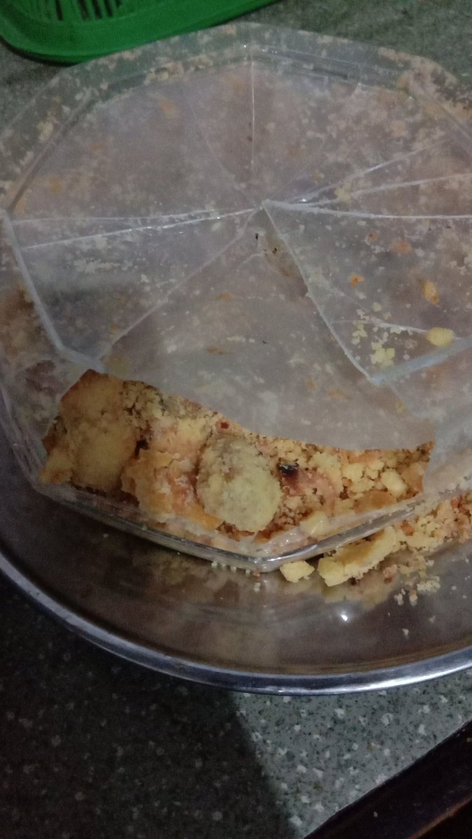 10 Potret kue kering Lebaran hancur saat dikirim ini bikin ngelus dada