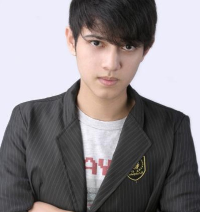 Potret lawas 9 raja sinetron era 2000-an, gantengnya konsisten