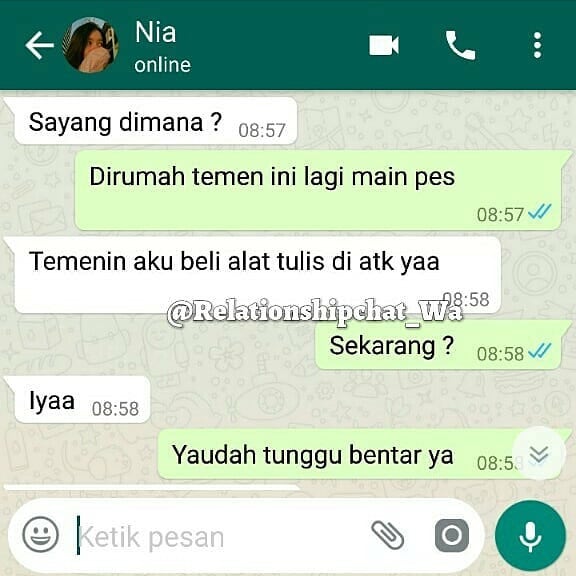 10 Chat lucu pasangan terlalu bucin, bikin geli bacanya