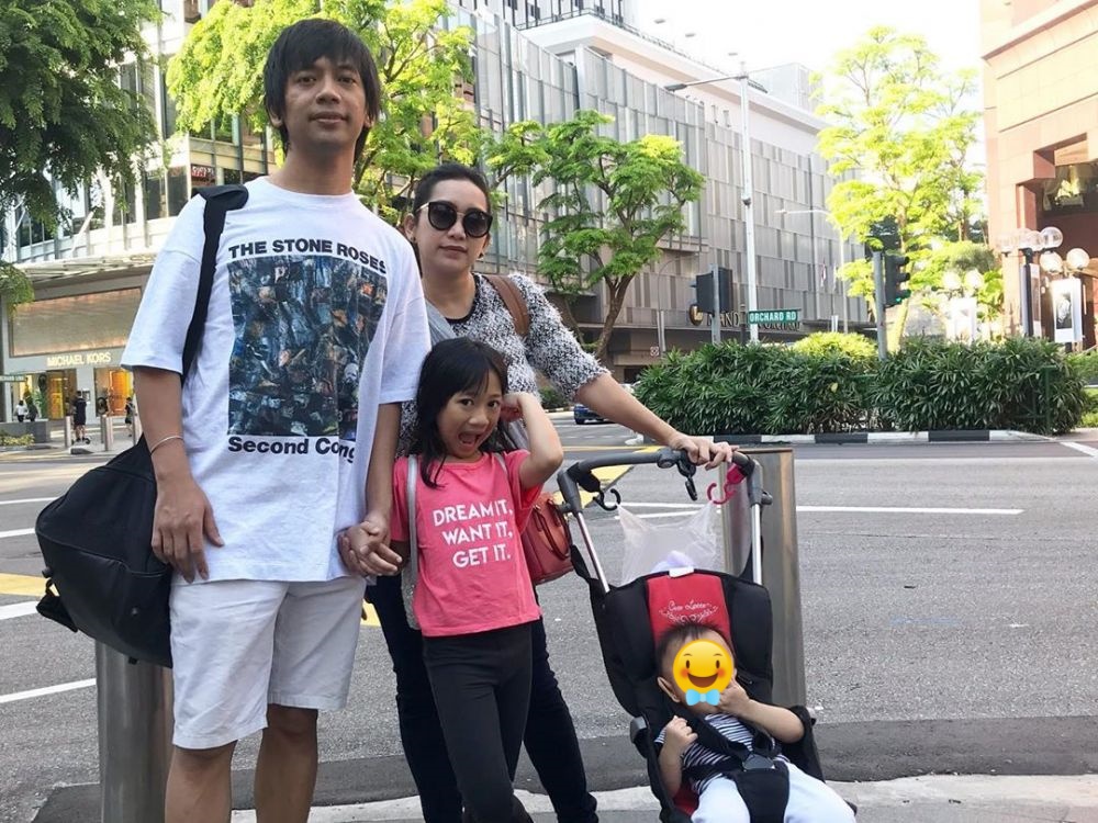 Jarang tersorot, ini potret kebersamaan 9 vokalis band dan keluarga