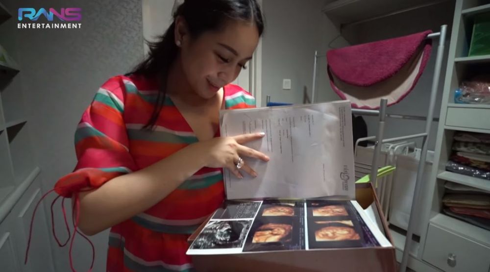 10 Momen Lebaran keluarga Nagita Slavina, Rafathar dapat THR dolar AS