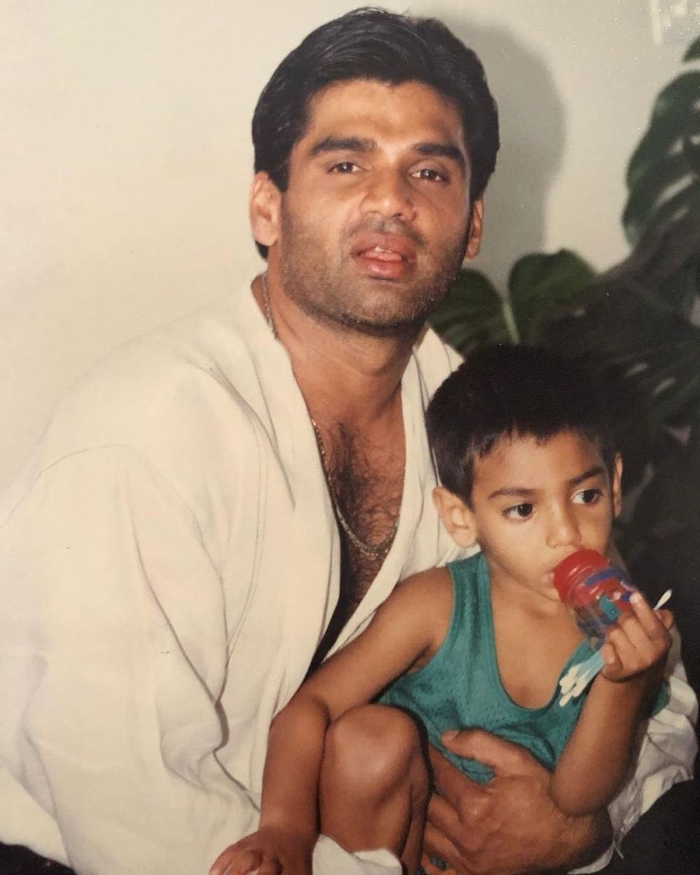 10 Transformasi Ahan Shetty, anak Suniel Shetty yang tampan abis