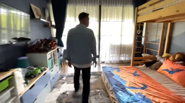 10 Potret rumah Nisya Ahmad usai diisi perabotan, ada liftnya