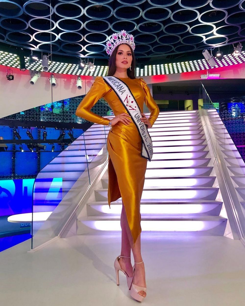 10 Potret pesona Andrea Meza, juara Miss Universe 2020 dari Meksiko