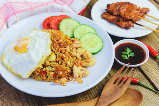 16 Makanan berbahan dasar nasi khas berbagai negara, auto lapar
