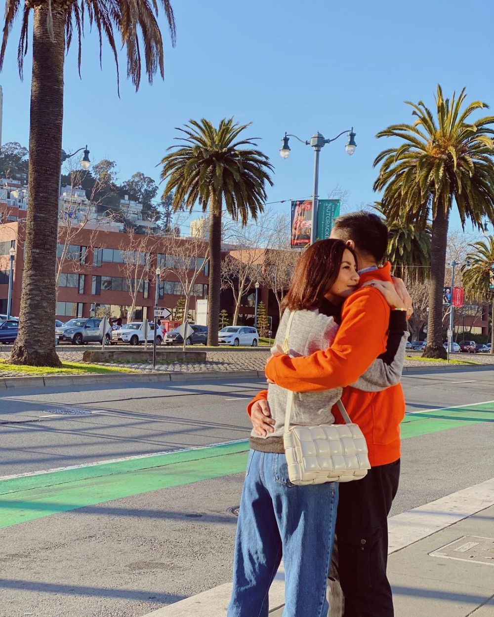 Rayakan anniversary ke-17, ini 10 potret mesra Natasha Dewanti & suami