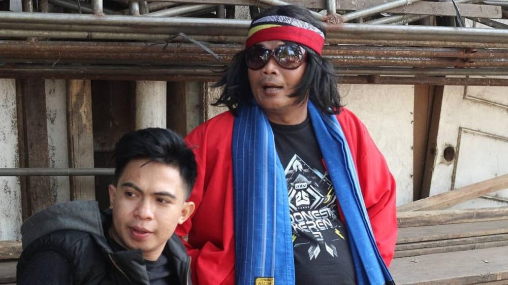 7 Potret mendiang Sapri Pantun dan Dolly sang adik, penuh kenangan