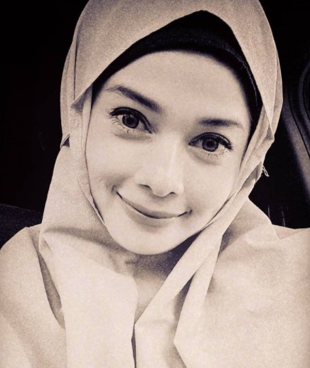 Potret terbaru 8 pesinetron era 90-an yang kini berhijab, memeson
