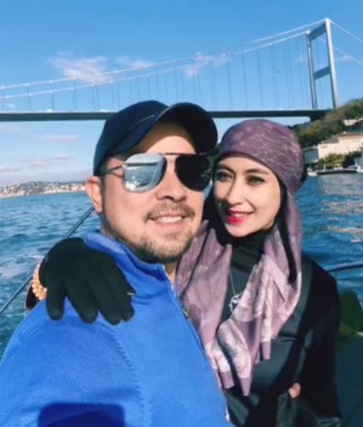 Potret terbaru 8 pesinetron era 90-an yang kini berhijab, memesona