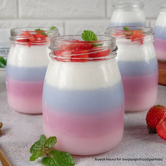 10 Resep panna cotta buah-buahan, lembut dan menyegarkan