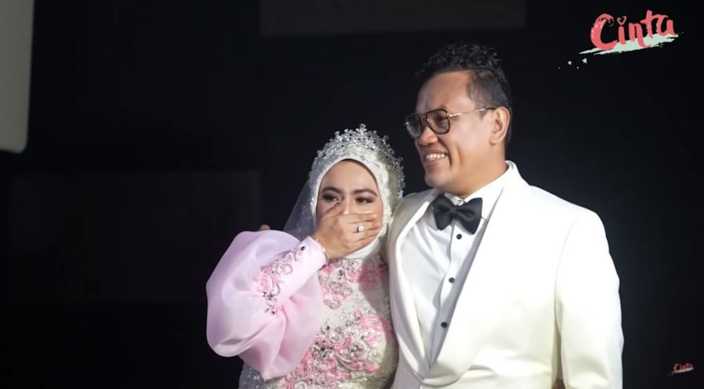 12 Momen pesta ultah pernikahan Uya Kuya dan Astrid, romantis
