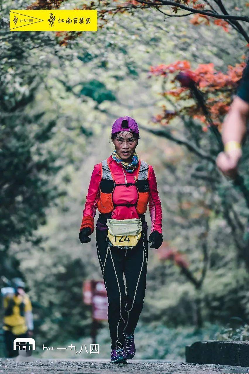 Inspiratif, nenek 70 tahun ini masih segar bugar karena hobi maraton