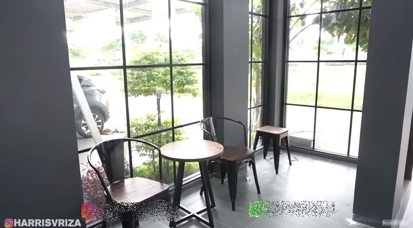 10 Penampakan rumah baru Harris Vriza, desainnya elegan abis