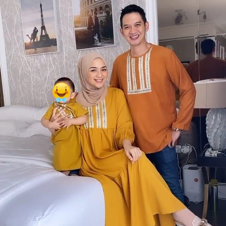 10 Momen kompak Rezky Aditya dan Citra Kirana, kerap pakai baju couple