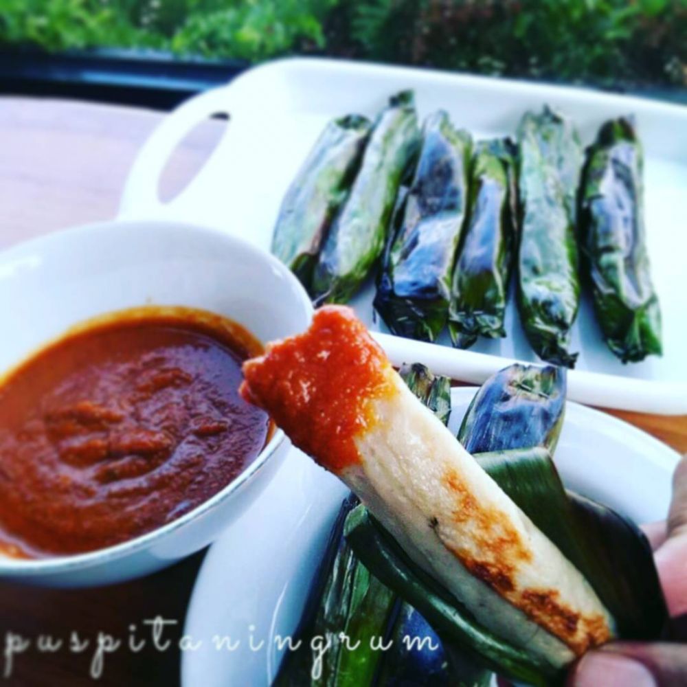 makanan dengan aneka sambal © 2021 brilio.net makanan dengan aneka sambal © 2021 brilio.net