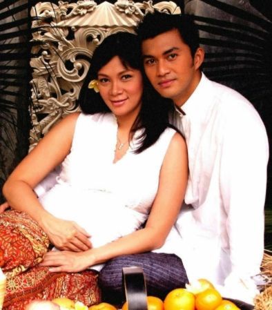 10 Potret lawas Anjasmara dan Dian Nitami saat masih muda, mesra abis
