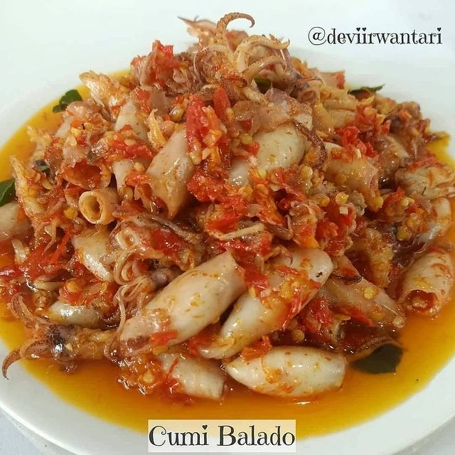 10 Resep kreasi cumi pedas, lezatnya bikin nggak berhenti makan