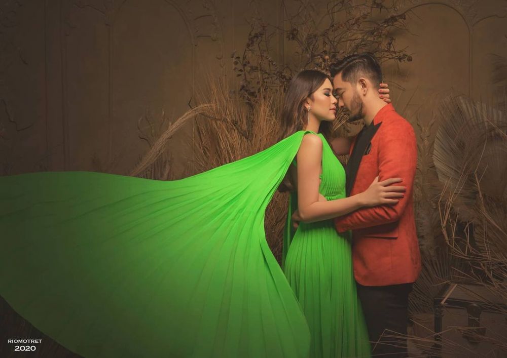 Gaya photoshoot 10 pasangan artis karya Rio Motret, kece maksimal