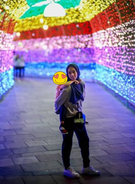 8 Pesona Aureli Beata, istri Rionaldo Stockhorst yang jarang tersorot