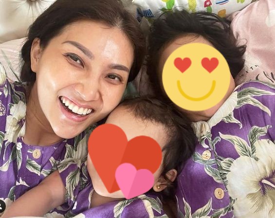 Potret 8 istri presenter Tanah Air tampil tanpa makeup, memesona