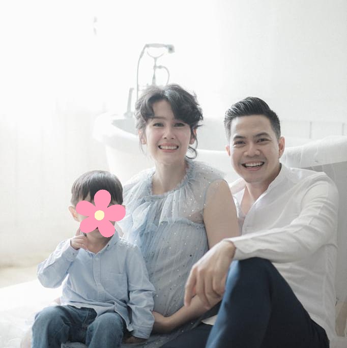 Hamil anak kedua, ini 8 potret Ardina Rasti pamer baby bump