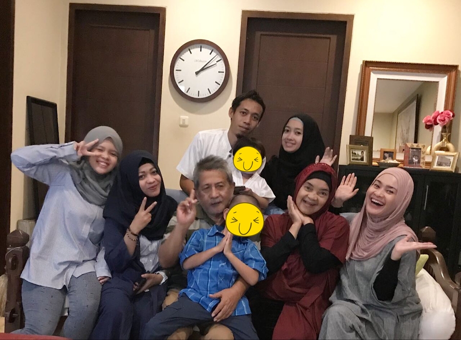 10 Penampakan rumah Ikke Nurjanah, hiasan dindingnya curi perhatian