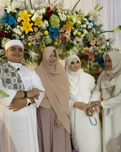 Segera menikah, ini 8 perjalanan cinta Ameer Azzikra dan Nadzira Shafa