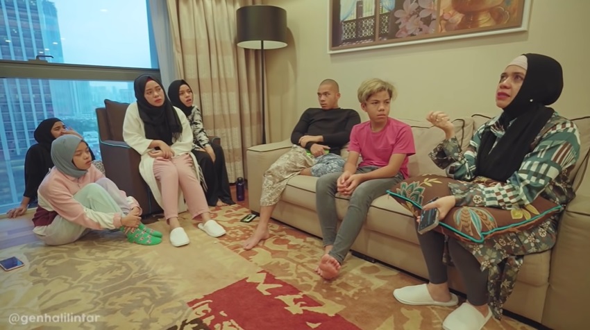 Aurel Hermansyah keguguran, ayah Atta mimpikan cucu pakai gamis putih