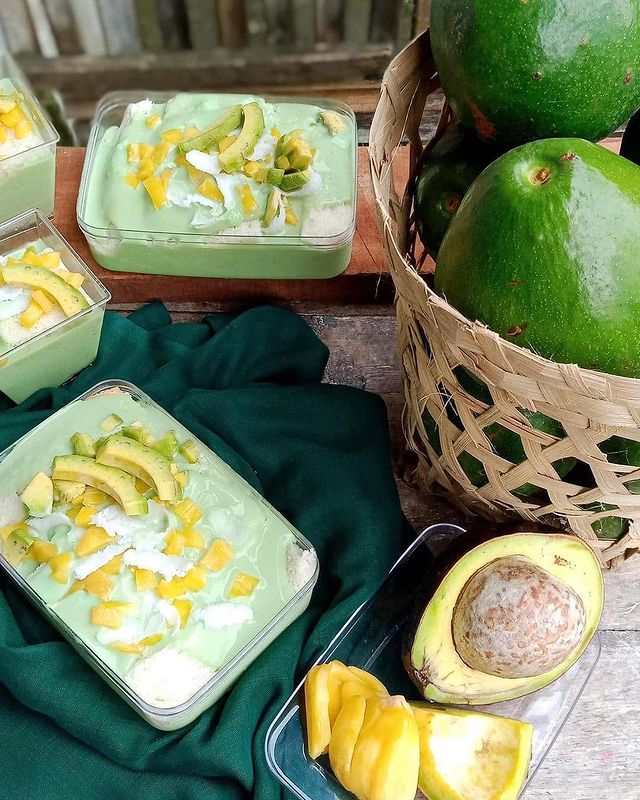 10 Resep kue berbahan alpukat, enak dan nggak bikin bosan