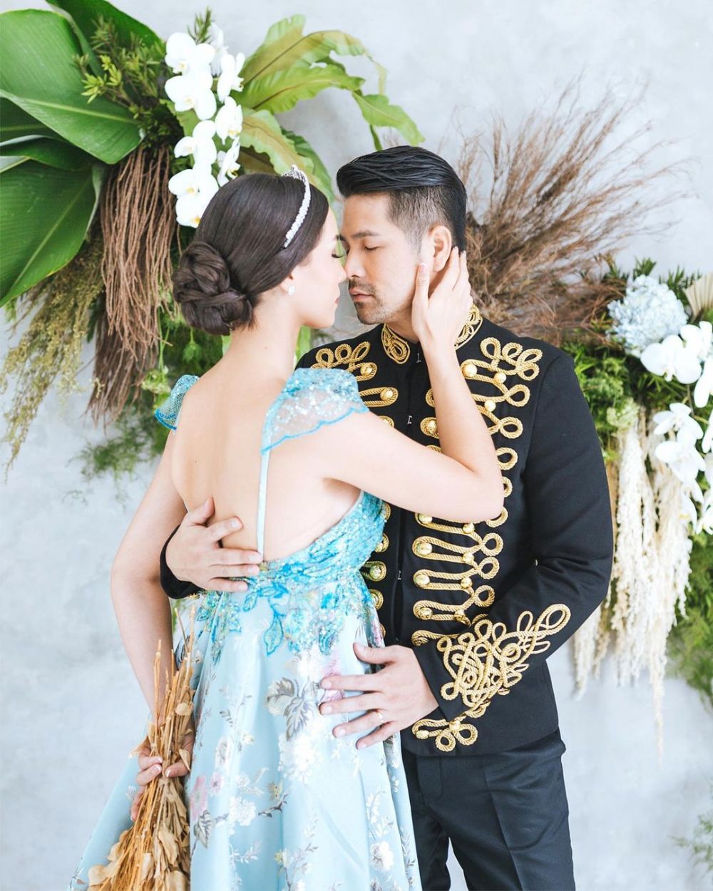 Segera menikah, ini 10 gaya prewedding Erick Iskandar dan Vanessa Lima