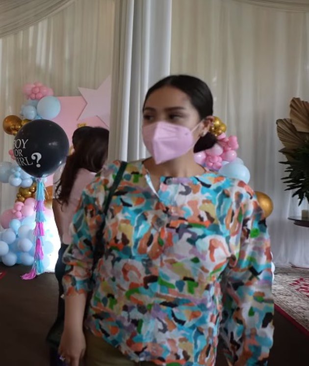 6 Potret Nagita Slavina pamer baby bump anak kedua, auranya terpancar