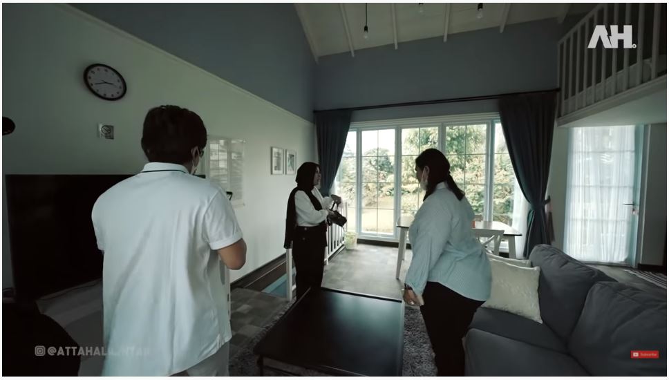 Cari suasana baru, ini 10 momen Aurel dan Atta liburan di Puncak Bogor