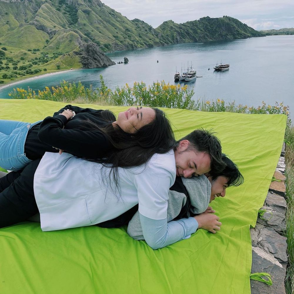 10 Potret Stefan William & Michelle Ziudith jadi pasangan di sinetron