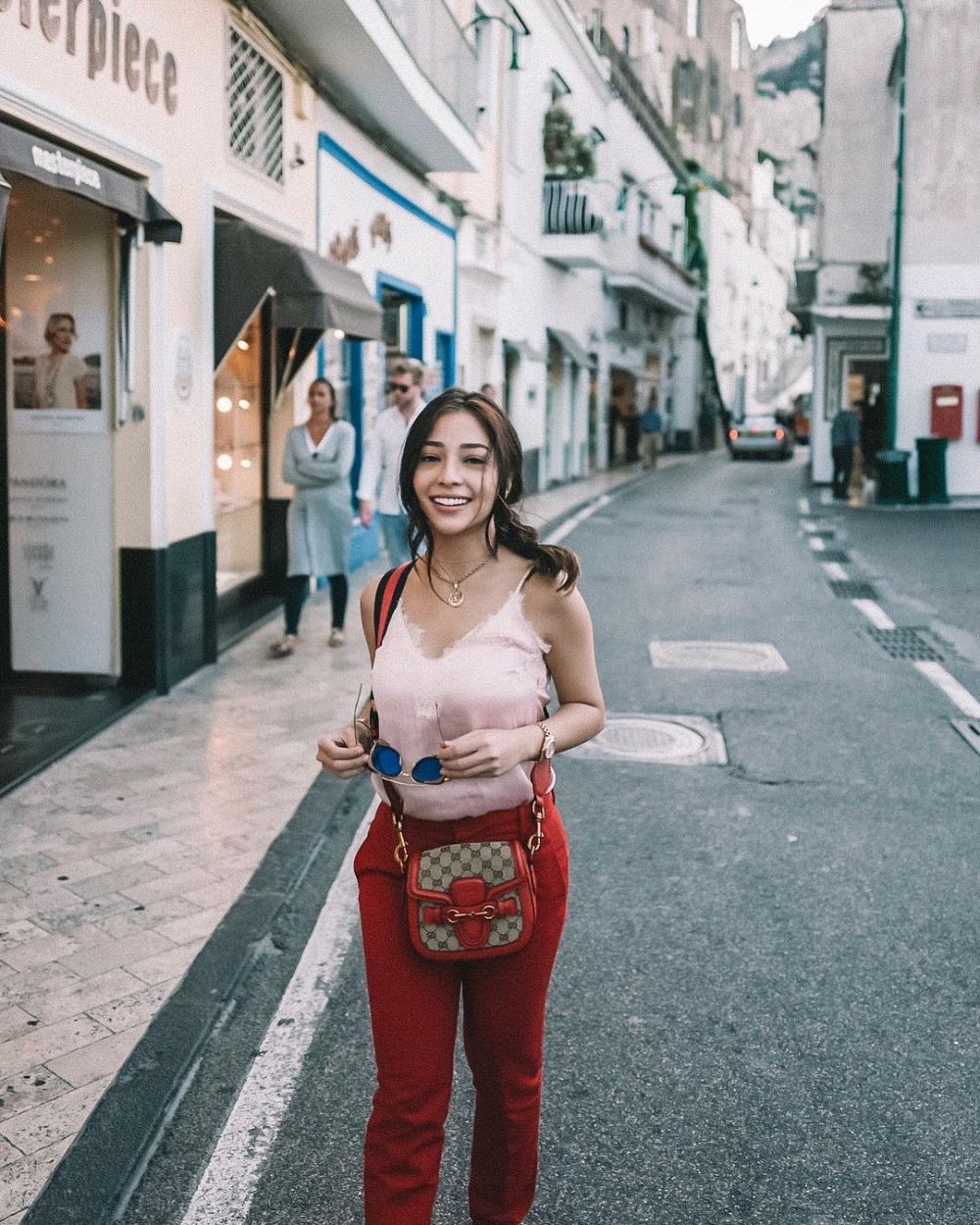 8 Gaya rambut Nikita Willy dari masa ke masa, terbaru berponi bak ABG