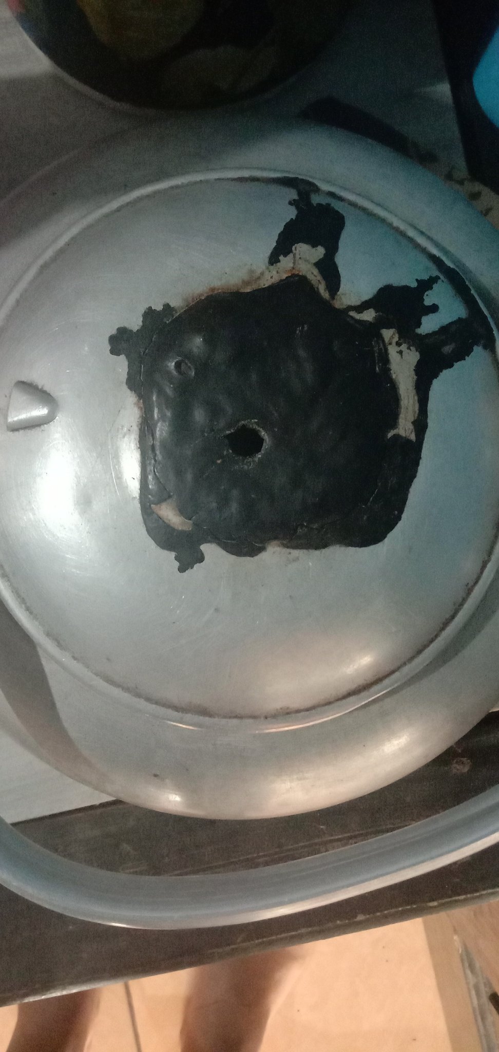 12 Potret apes peralatan dapur rusak karena ceroboh, bikin nyesek