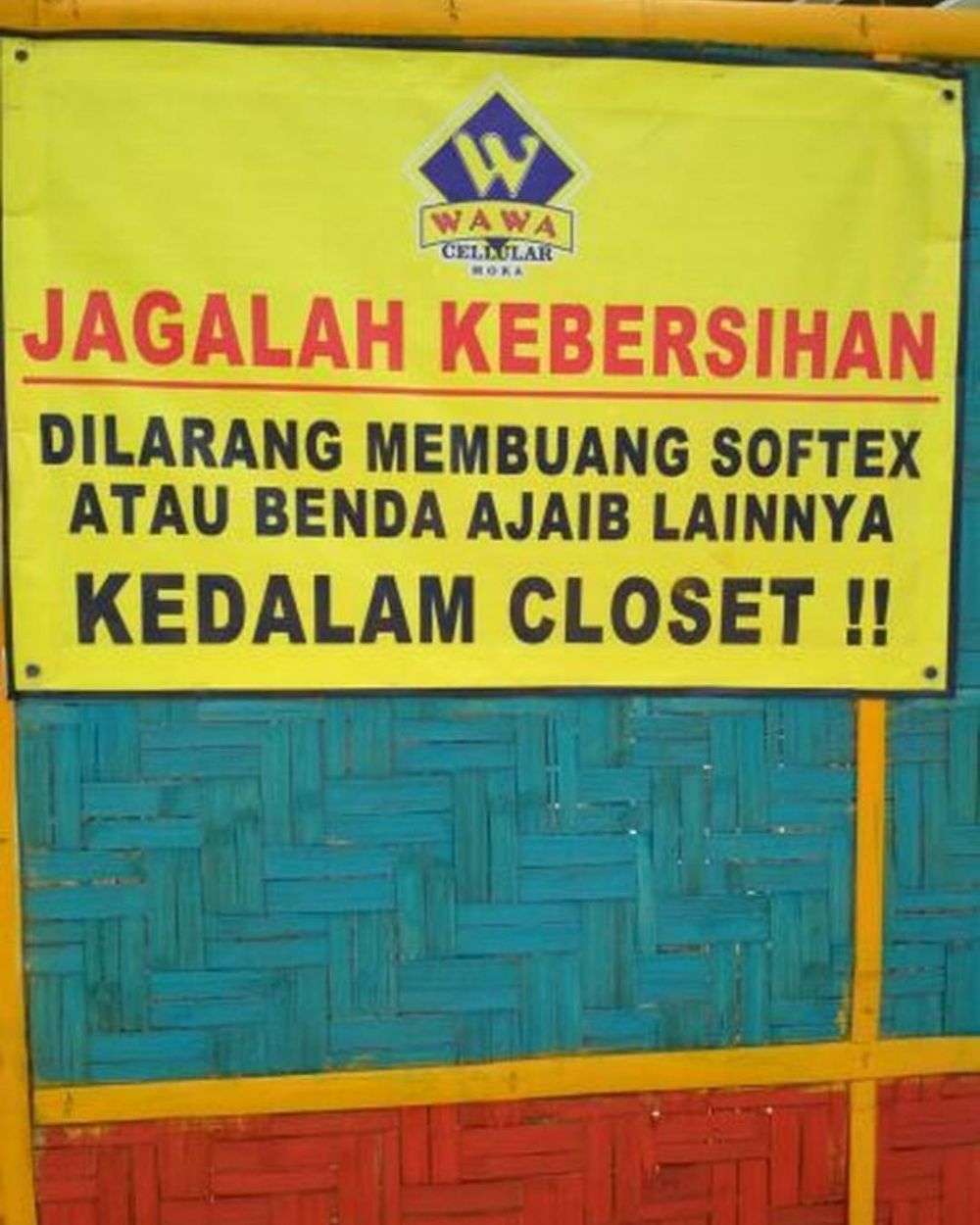 20 Pengumuman lucu WC umum ini bikin senyum pas masuk toilet