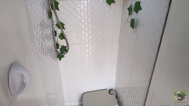 10 Potret mobil jadi rumah berjalan, fasilitasnya lengkap