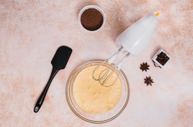 Mengenal 7 jenis spatula dan fungsinya, cocok buat pemula