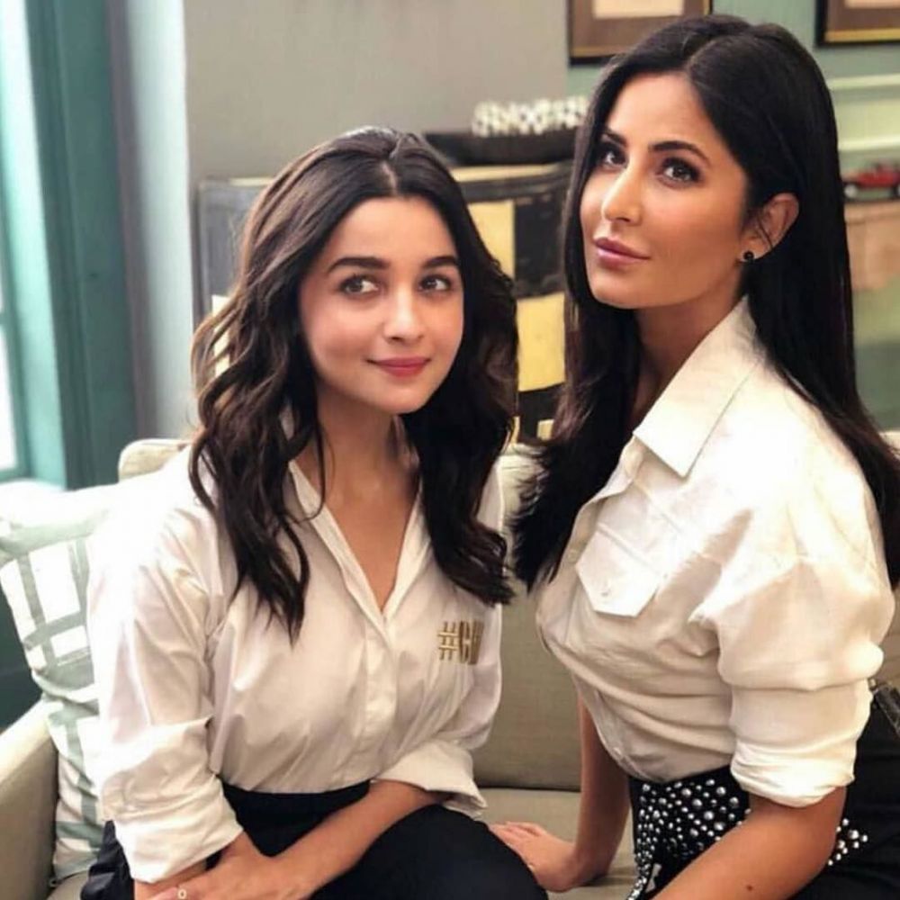 Jarang diketahui, 10 pasang seleb Bollywood bersahabat puluhan tahun