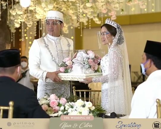 8 Momen romantis Ifan Seventeen dan Citra Monica selepas akad nikah