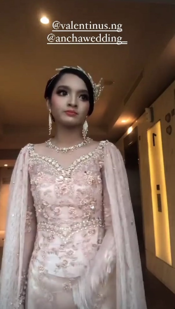 10 Gaya anak Citra Monica & Ifan Seventeen di pernikahan orangtuanya