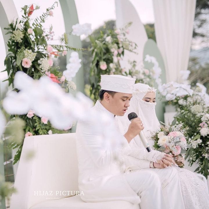 10 Momen pernikahan Wafiq Malik adik Taqy Malik, penuh khidmat