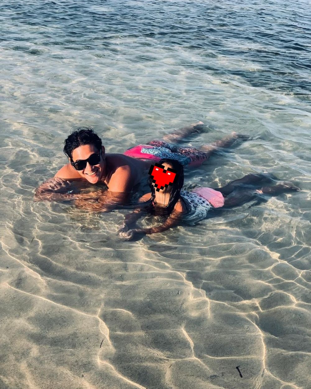 Beda gaya 10 raja FTV saat momong anak, ayah idaman