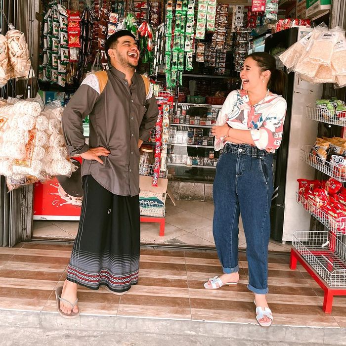 10 Penampakan rumah Fadil Jaidi, ada toko sembako